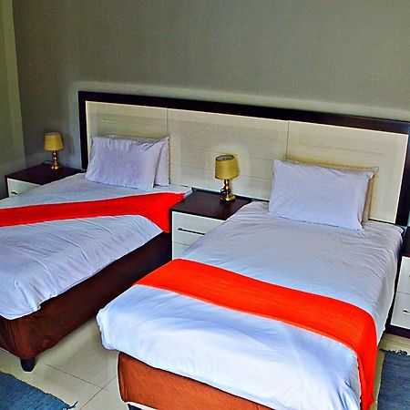 مبيت وإفطار غابورون Cosy Palms المظهر الخارجي الصورة