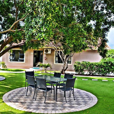 مبيت وإفطار غابورون Cosy Palms المظهر الخارجي الصورة